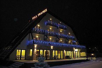 Trapez 3* Sacele